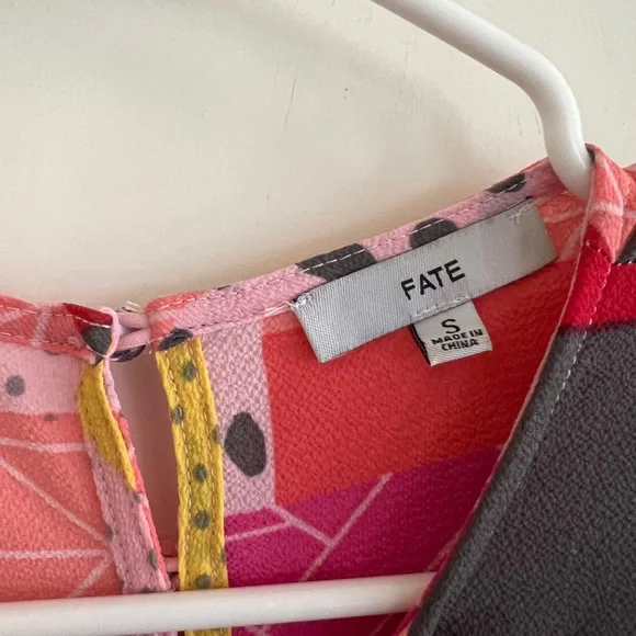 Fun Block Blouse - Picture 3 of 4